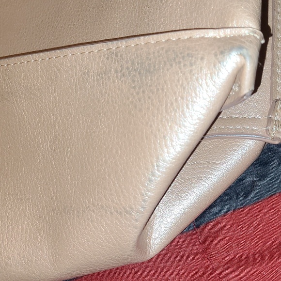💕Neiman Marcus Tote -  Light Pink/Rose Gold with Pearl Sheer Finish💕 - Picture 10 of 12